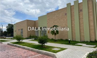 SE VENDE CASA EN EL CONJUNTO NATURA COTA