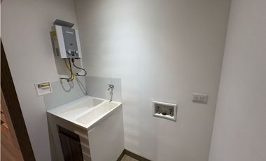 Se vende apartaestudio en poblado ciudad del rio