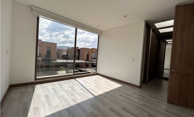 VENTA CASA CAMPESTRE EN LA MILLA DE ORO, CAJICA