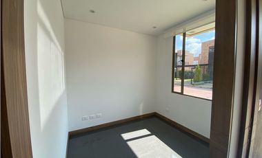VENTA CASA CAMPESTRE EN LA MILLA DE ORO, CAJICA
