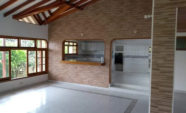 SILVANIA FINCA EN VENTA 3600M2