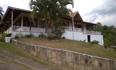 SILVANIA FINCA EN VENTA 3600M2