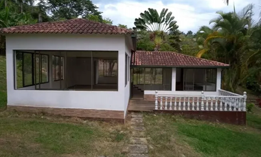 SILVANIA FINCA EN VENTA 3600M2