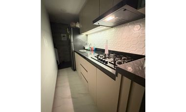 SE ARRIENDA HERMOSO Y AMPLIO APTO EN SAN FRANCISCO EDIFICIO ROSALES