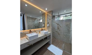 Casa en Arriendo Amoblada en Envigado