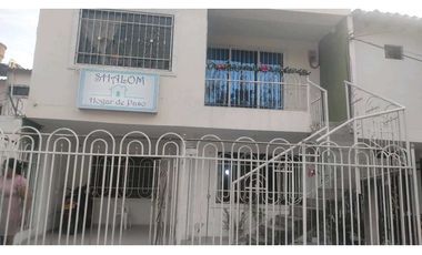 Casa amplia uso comercial uso familiar sector Alcazares- 005K