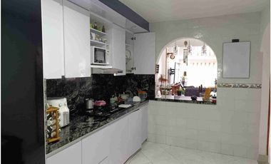 FUSAGASUG CASA EN VENTA 200M2