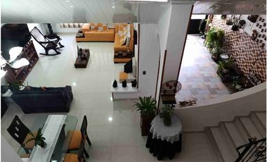 FUSAGASUG CASA EN VENTA 200M2