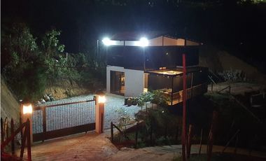 CASA CAMPESTRE PARA LA VENTA EN LA VEREDA SANTA BARBARA RIONEGRO