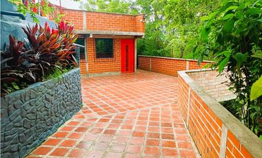 VENTA DE CASA FINCA INDEPENDIENTE EN AMAG - 2 CASAS