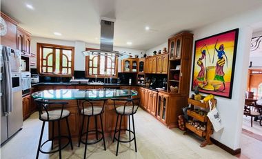Casa en Venta en Sabaneta