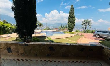 Casa en Venta en Sabaneta