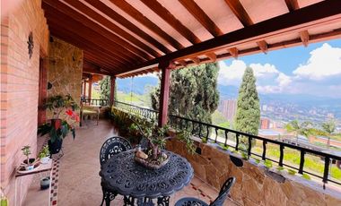 Casa en Venta en Sabaneta