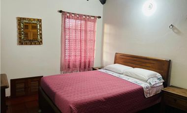 ARRIENDO CASA PUEBLO AMOBLADA - VILLA DE LEYVA - OPORTUNIDAD