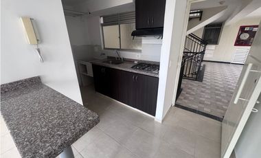 SE ARRIENDA HERMOSO APARTAESTUDIO  EN MONTERREDONDO 2