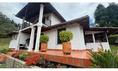 Casa campestre en venta en condominio con portón en guarne