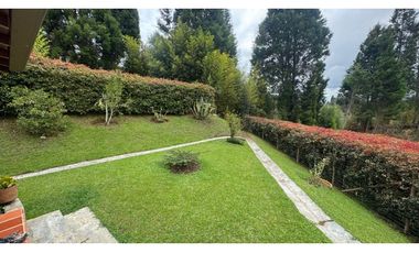 Casa campestre en venta en condominio con portón en guarne