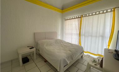 Se Renta Casa En Las Fuentes con Alberca en condominio