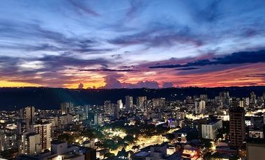 PALACE CONDOMINIO APARTAMENTO EN VENTA 3 HABITACIONES PISO ALTO 90m2 BUCARAMANGA    (AT)
