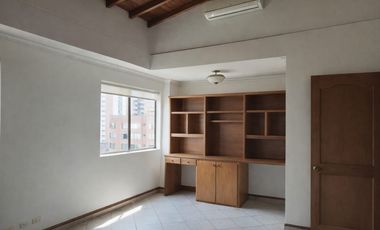 Venta de  Apartaestudio en Laureles cerca a la Parroquia Santa Teresita.(S)