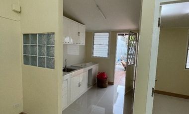 3 bedrooms Townhouse for rent