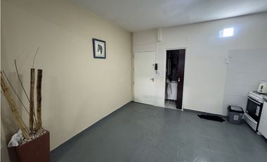 VENTA PH 2 AMB C PATIO. AV. PIEDRA BUENA 4300, VILLA LUGANO. CABA