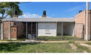 Alquiler | Casa con patio de 2 dormitorios | Zona Norte