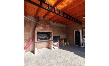 CASA EN ITAEMBE MINI ZONA AV 131 Y 200