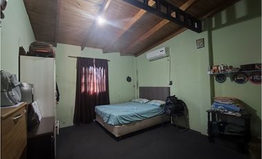 CASA EN ITAEMBE MINI ZONA AV 131 Y 200