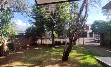 CASA EN ITAEMBE MINI ZONA AV 131 Y 200