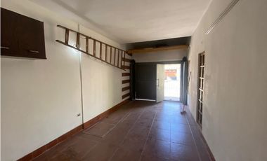 Casa en ALQUILER, Camacua al 1300 Ituzaingó