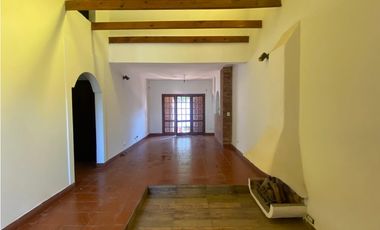 Casa en ALQUILER, Camacua al 1300 Ituzaingó