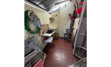 VENTA - PH 2 amb, cochera, patio y parrilla - Zona Villa Primera