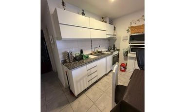 VENTA - PH 2 amb, cochera, patio y parrilla - Zona Villa Primera