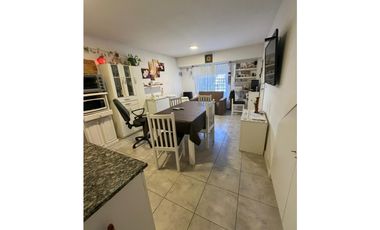 VENTA - PH 2 amb, cochera, patio y parrilla - Zona Villa Primera