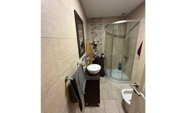 VENTA - PH 2 amb, cochera, patio y parrilla - Zona Villa Primera