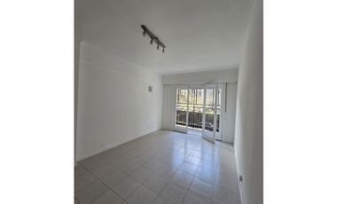 Venta dpto. 1 ambiente a la calle con Balcón