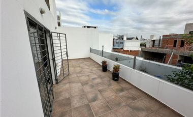 DUPLEX DOS DORMITORIOS - NVO POETA LUGONES - AV DAMIAN GARAT Nº 2700