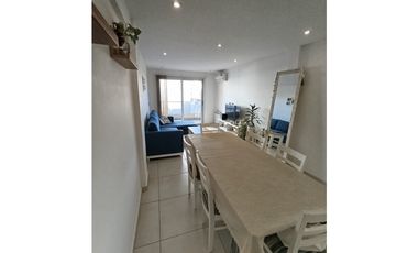 ALQUILER 24 MESES - Depto 4 amb, balcon a la calle, cochera - La Perla
