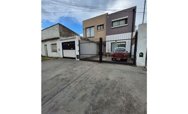 Casa 4 ambientes en Barrio Mundialista