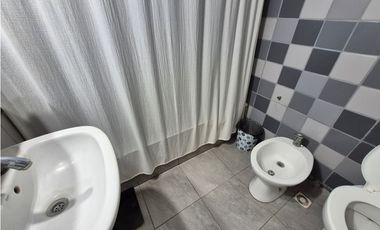 Casa 4 ambientes en Barrio Mundialista