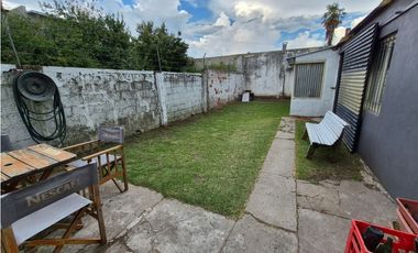 Casa 4 ambientes en Barrio Mundialista