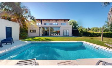 Casa de 9 Ambientes en Venta Barrio Cerrado Manzanares Chico Pilar