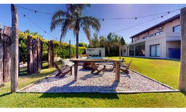 Casa de 9 Ambientes en Venta Barrio Cerrado Manzanares Chico Pilar