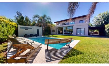 Casa de 9 Ambientes en Venta Barrio Cerrado Manzanares Chico Pilar