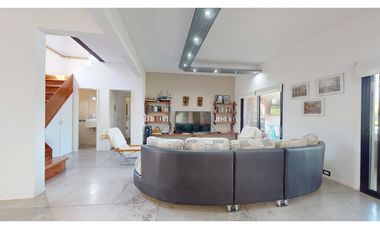 Casa de 9 Ambientes en Venta Barrio Cerrado Manzanares Chico Pilar