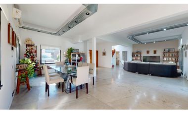 Casa de 9 Ambientes en Venta Barrio Cerrado Manzanares Chico Pilar