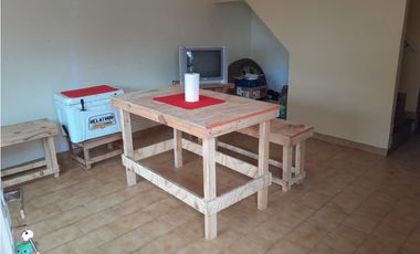 VENTA CASA 3 AMB. CON PARQUE, GARAGE Y DEPOSITO APTO CREDITO