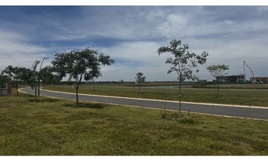 Venta de lote 650m2 en barrio Amarras - Puertos del Lago - Escobar