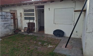 ZONA COLINAS; CHALECITO 3 AMBIENTES C/ JARDIN